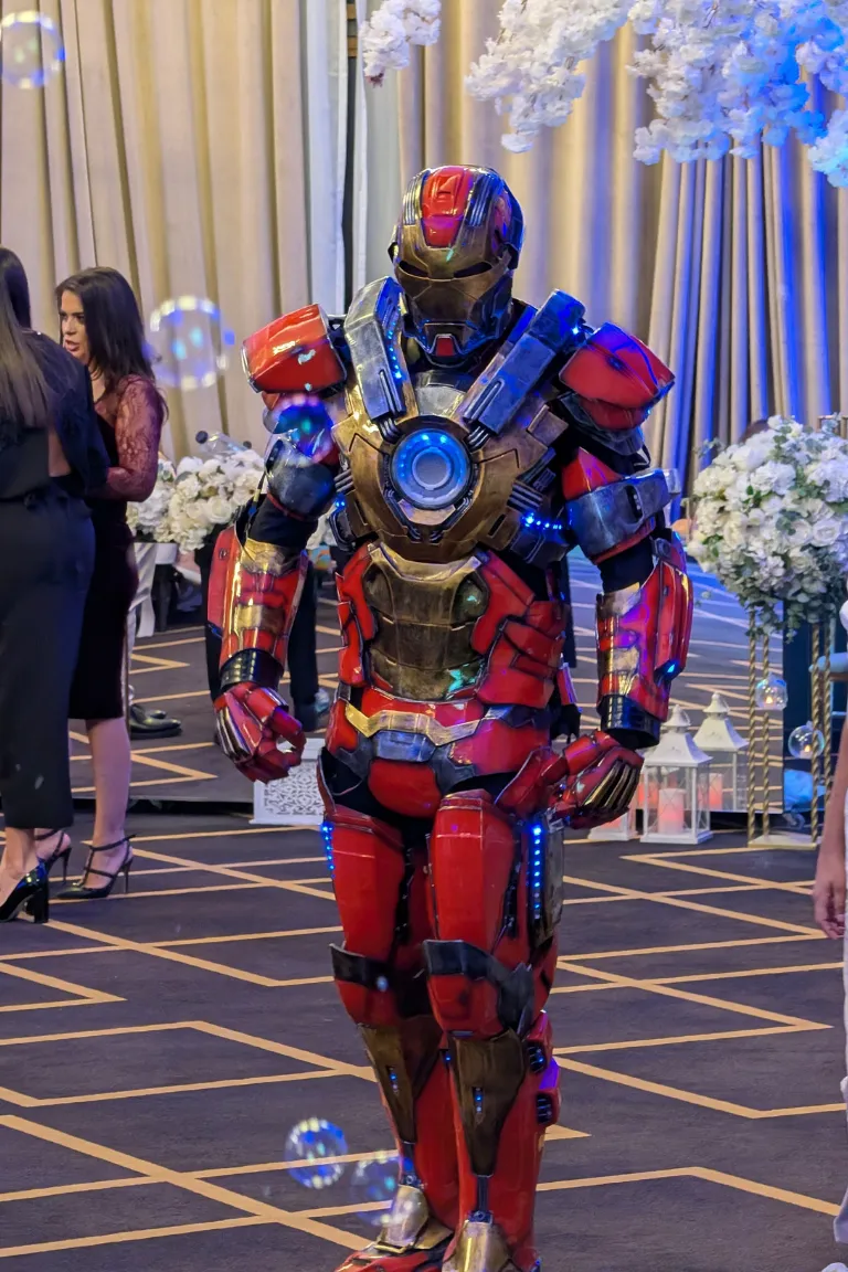mascota robot Iron Man pentru petreceri copii Seeria Events, costum realist cu efecte luminoase și sonore