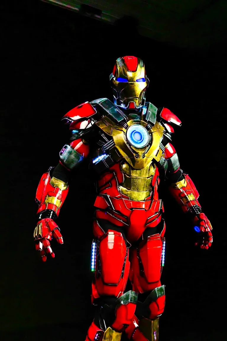 mascota robot Iron Man Seeria Events, costum premium cu lumini LED pentru petreceri copii și evenimente spectaculoase